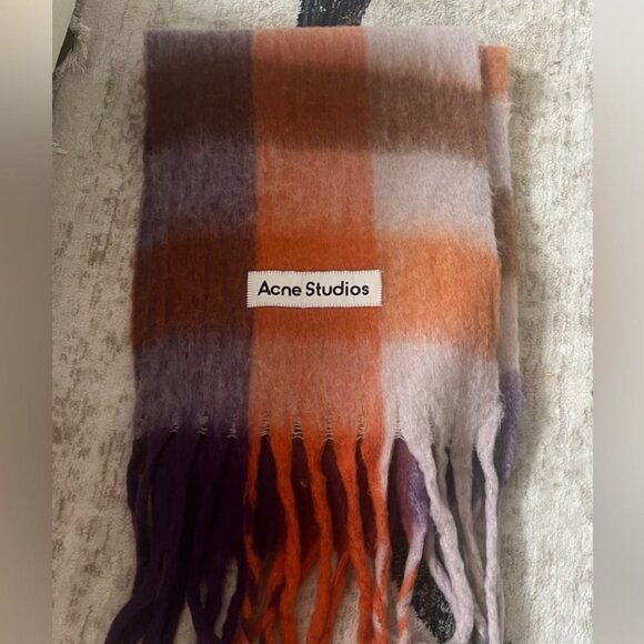 acne studios scarf - Picture 1 of 4